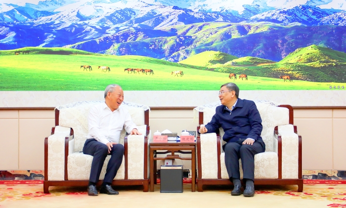 同新疆塔城地委書記魏建國會(huì)談1.jpg